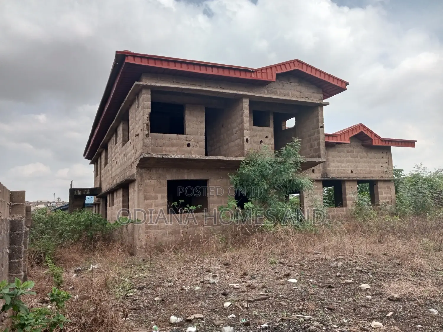 8bdrm Duplex in New Airport Road, for sale in Alakia