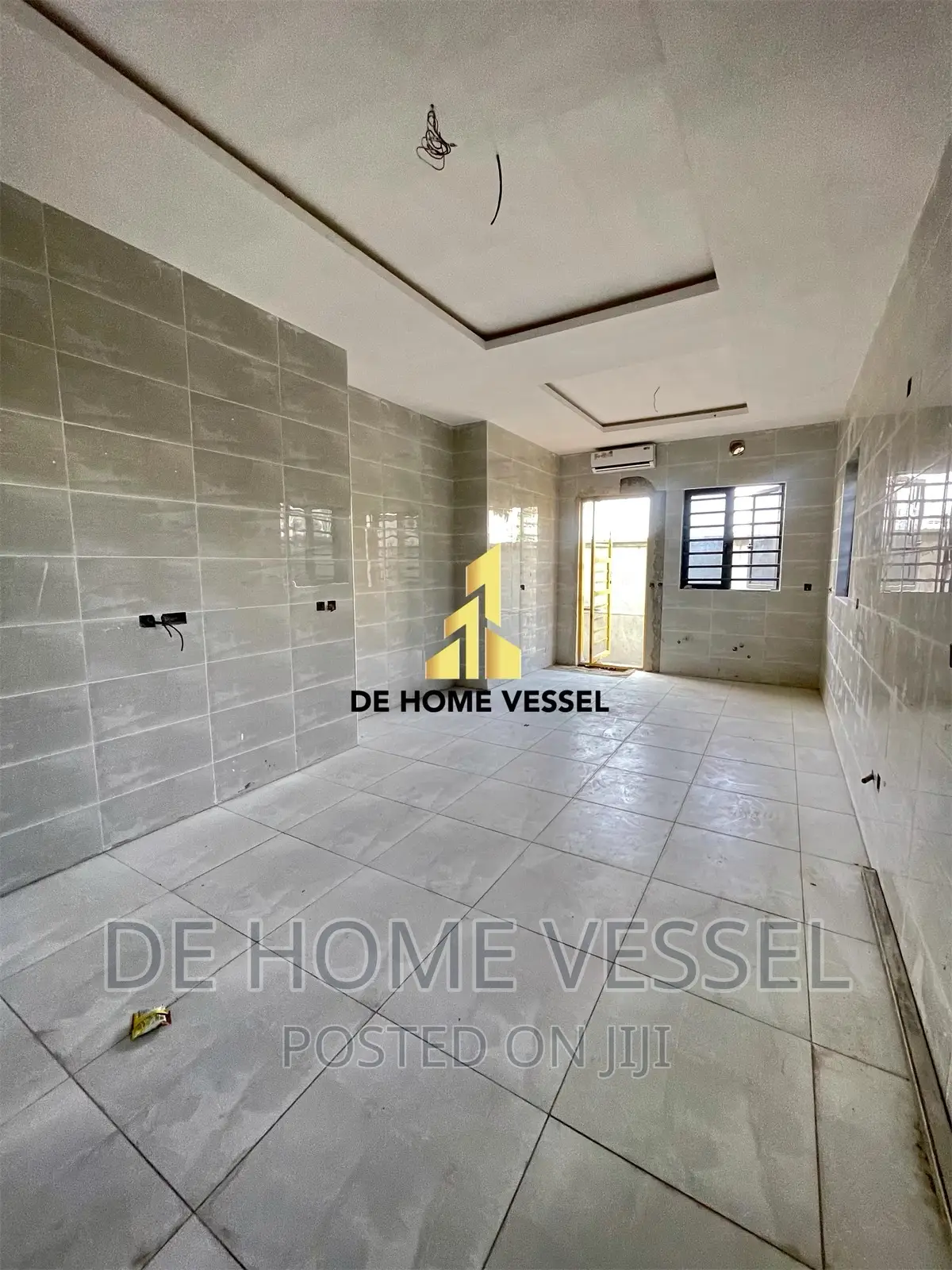 5bdrm Duplex in Lekki Phase 1 for sale in Lekki Phase 1