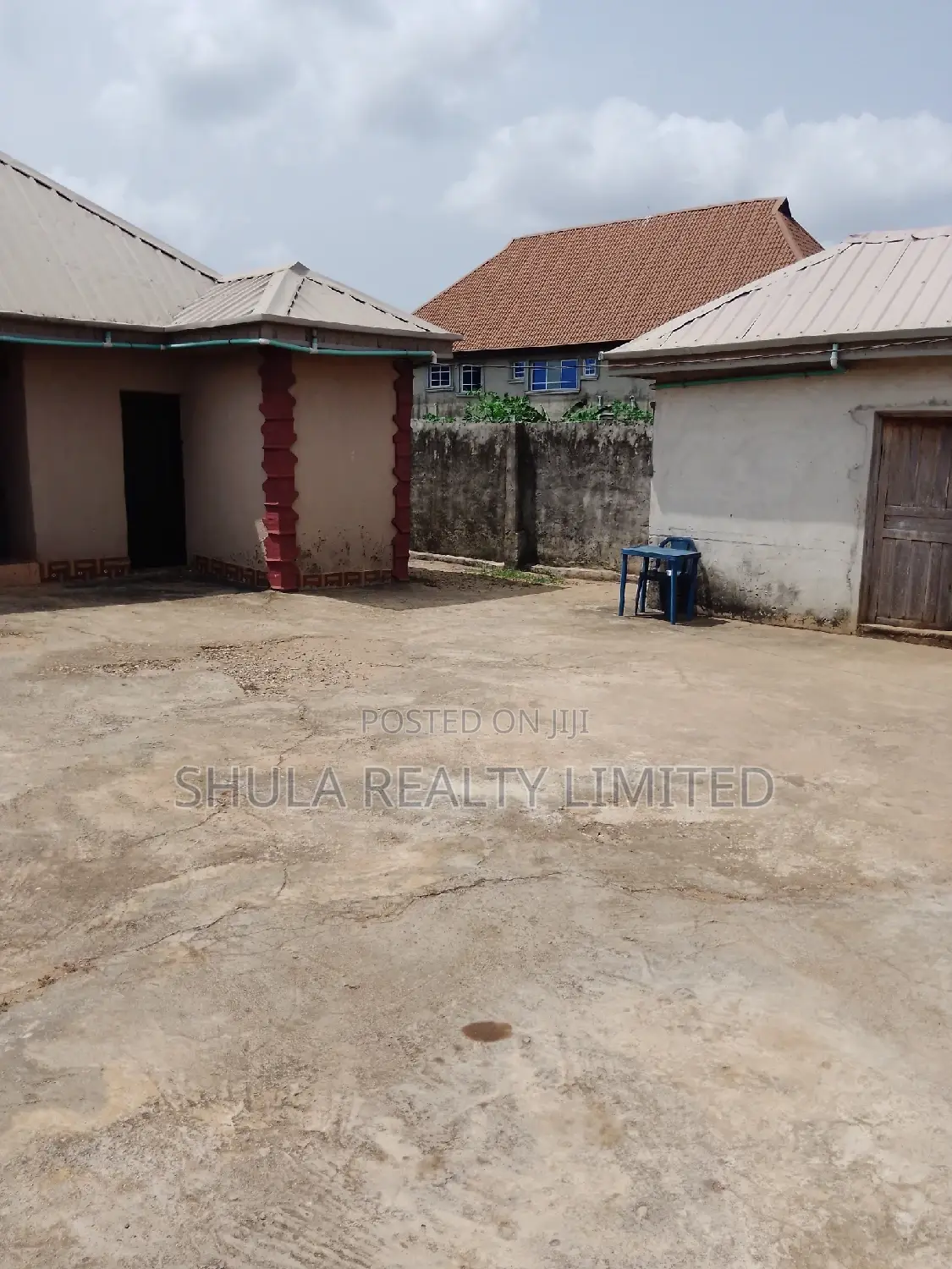 Furnished 10bdrm House in Agbara-Igbesan for sale in Agbara-Igbesan