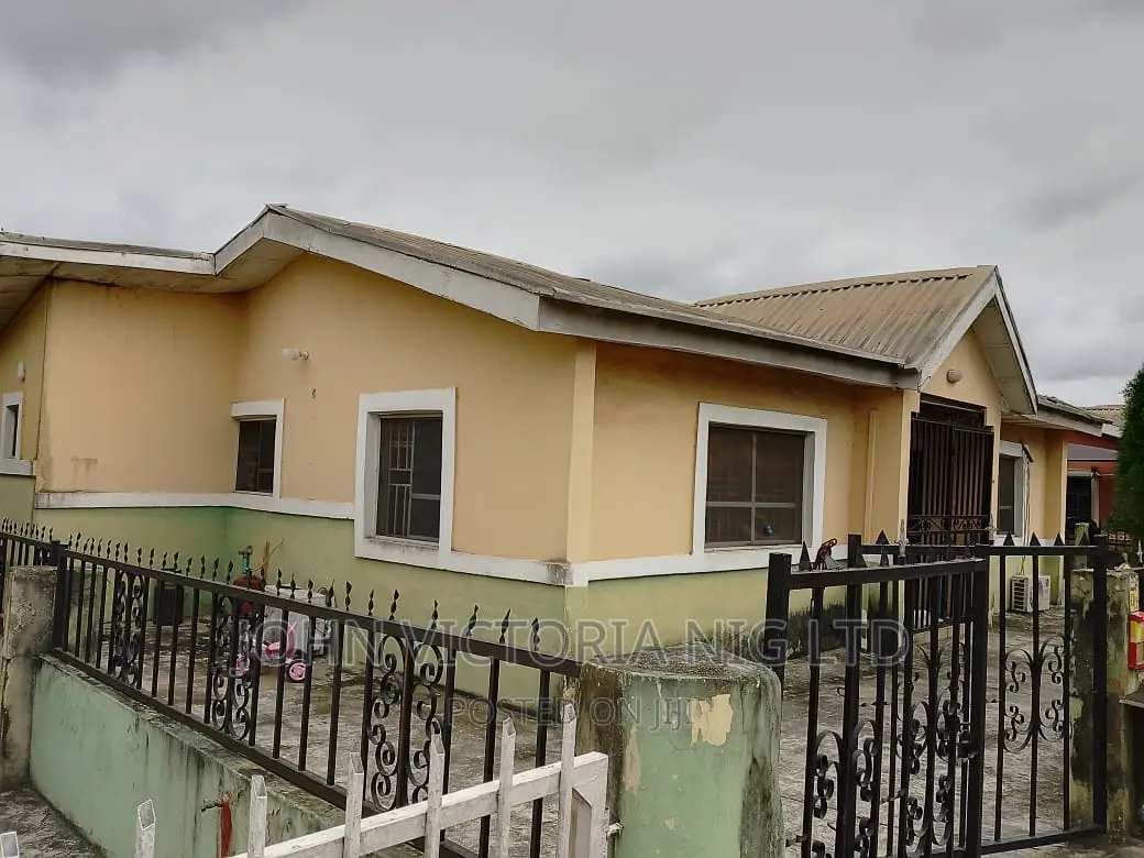 4bdrm Bungalow in Diamond Estate, Iseri Olofin for sale in Iseri Olofin