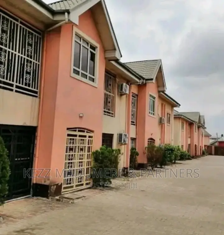 20bdrm Block of Flats in Off Nta Road, Port for sale in Port-Harcourt