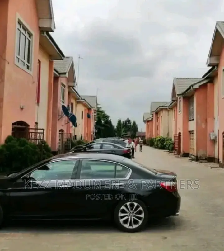 20bdrm Block of Flats in Off Nta Road, Port for sale in Port-Harcourt