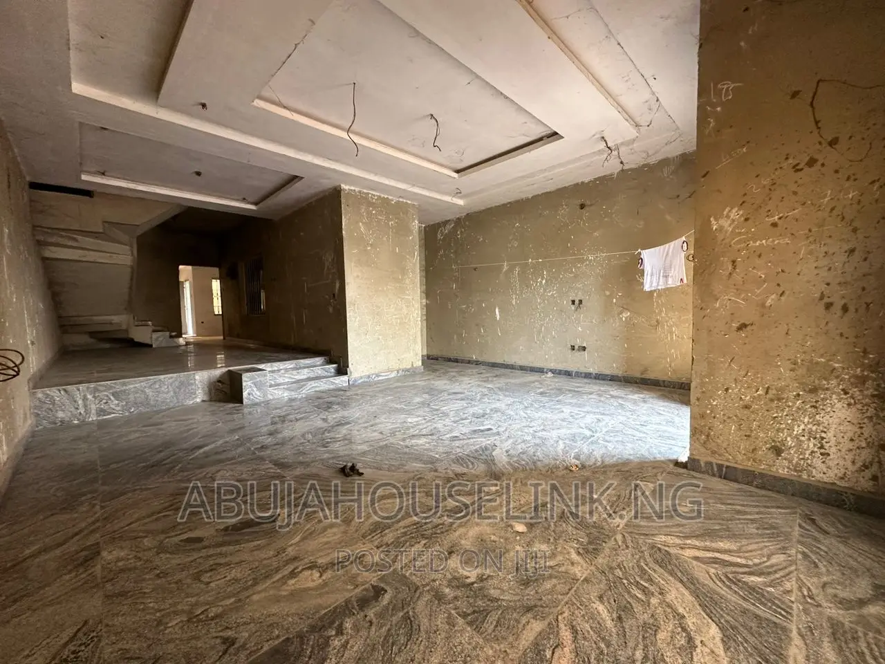 4bdrm Duplex in Guzape Main Abuja for sale in Guzape District