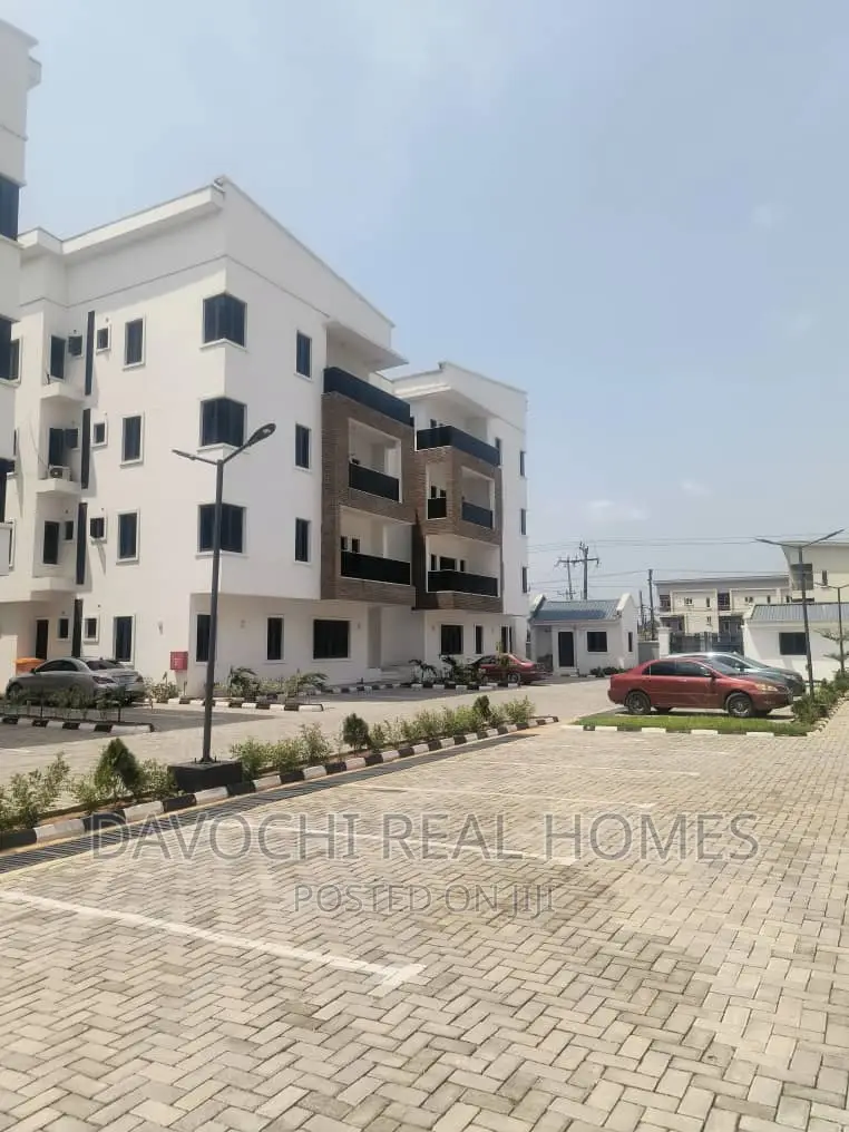 3bdrm Apartment in Chevron Second Toll, Lekki for rent in Lekki