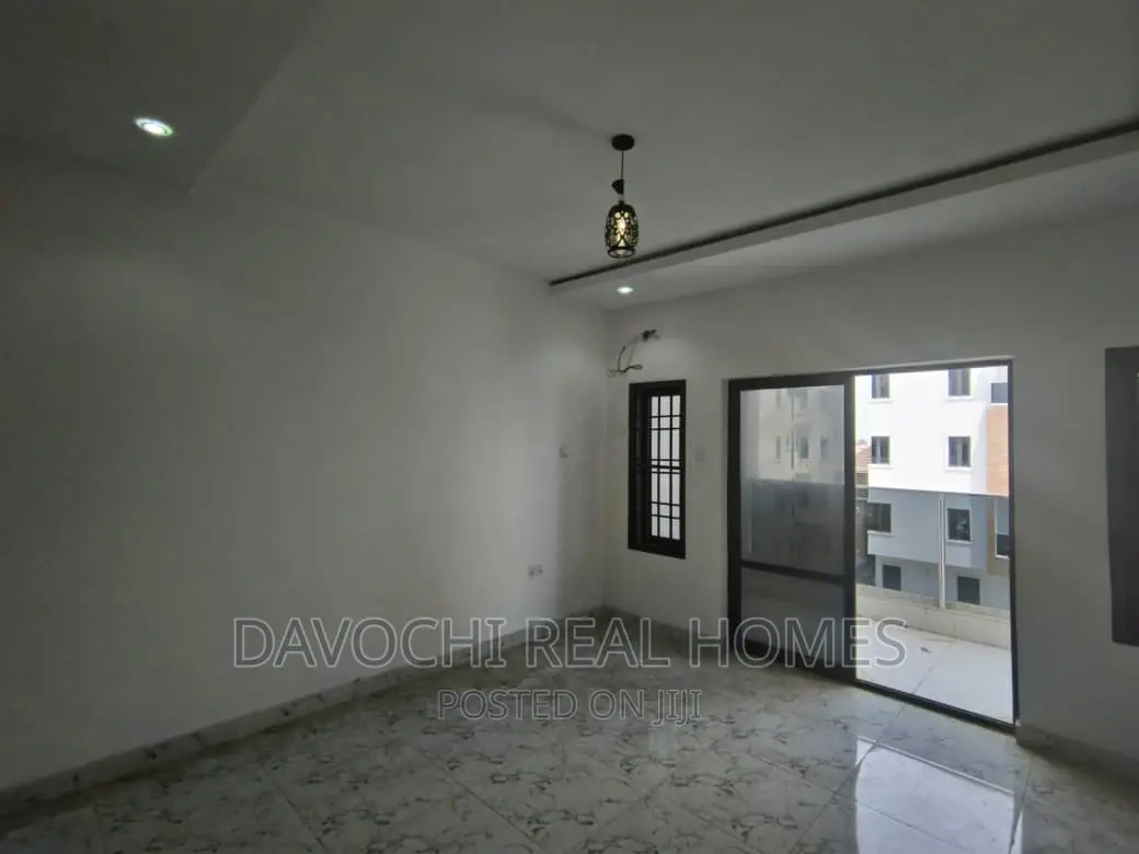 3bdrm Apartment in Chevron Second Toll, Lekki for rent in Lekki
