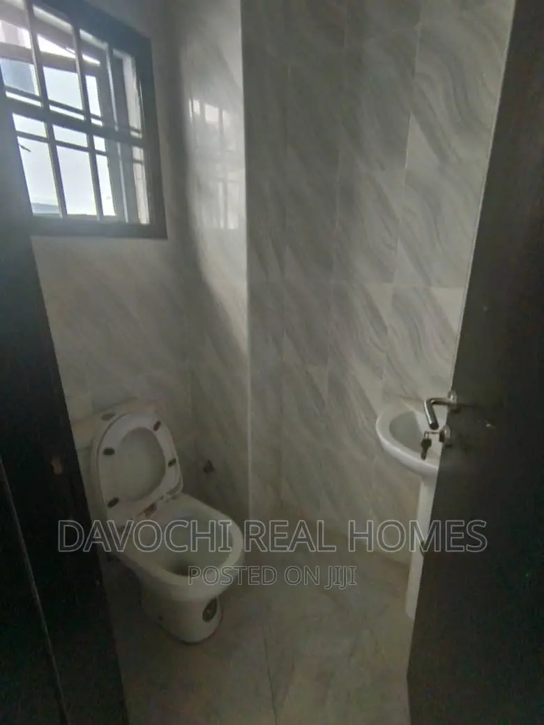 3bdrm Apartment in Chevron Second Toll, Lekki for rent in Lekki