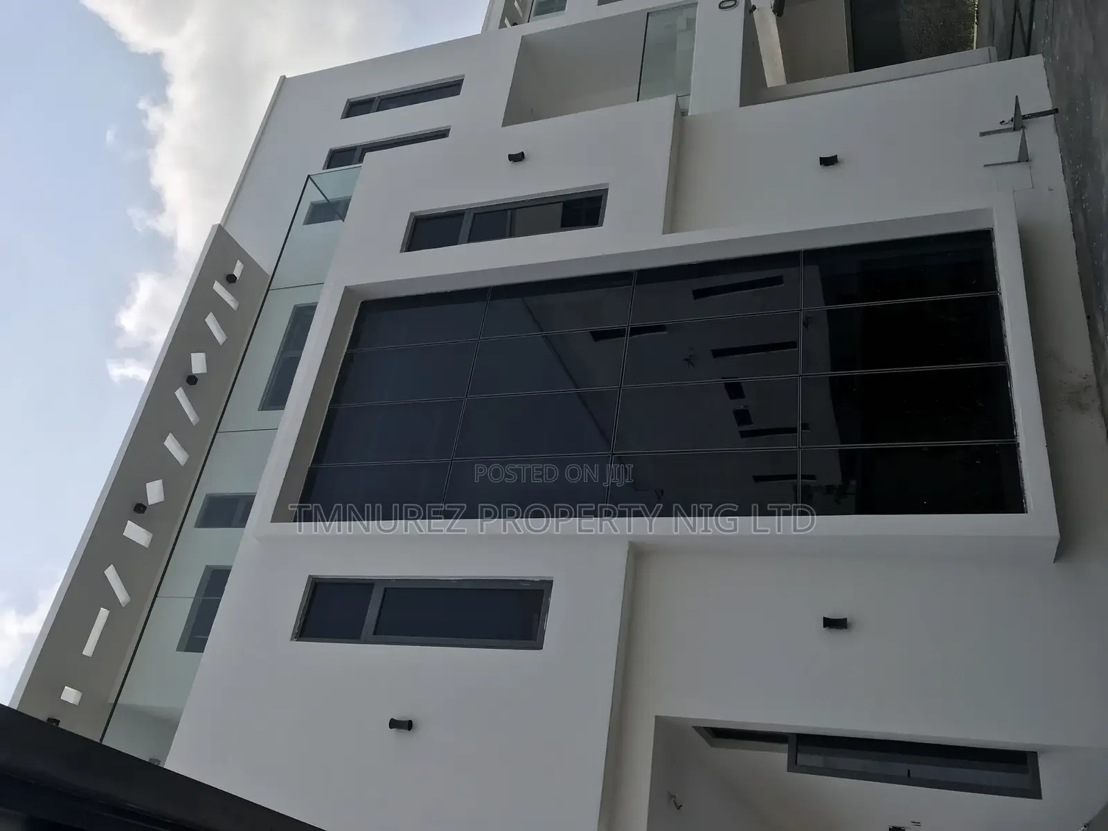 Furnished 5bdrm Duplex in Osapa london for sale in Osapa london