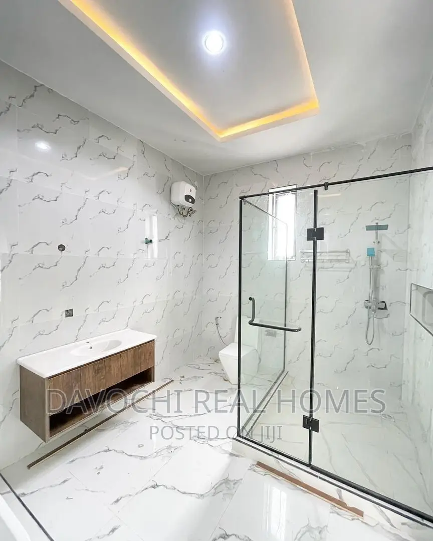 5bdrm Duplex in Lekky Country, Lekki for sale in Lekki