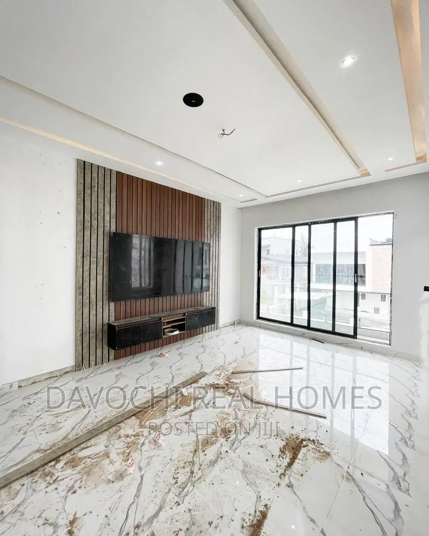 5bdrm Duplex in Lekky Country, Lekki for sale in Lekki