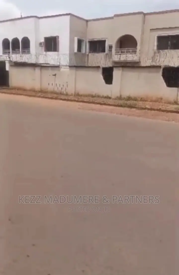 10bdrm Duplex in Independence Layout, for sale in Enugu
