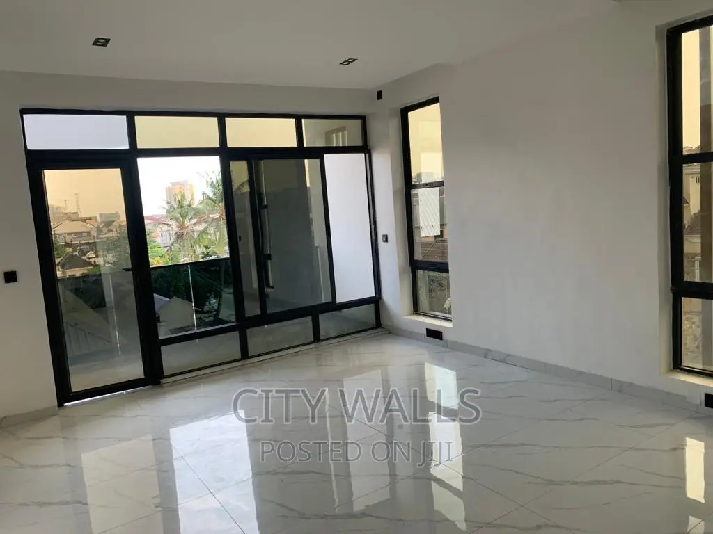 4bdrm Townhouse / Terrace in Lekki Phase 1 for rent in Lekki Phase 1