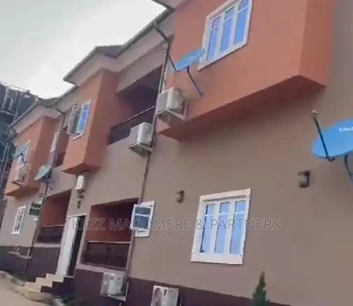 12bdrm Block of Flats in Republic Estate, for sale in Enugu