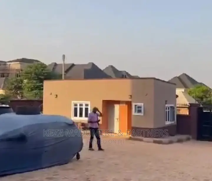 12bdrm Block of Flats in Republic Estate, for sale in Enugu
