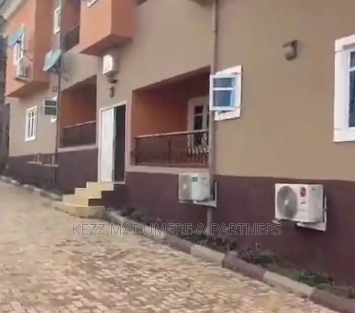 12bdrm Block of Flats in Republic Estate, for sale in Enugu