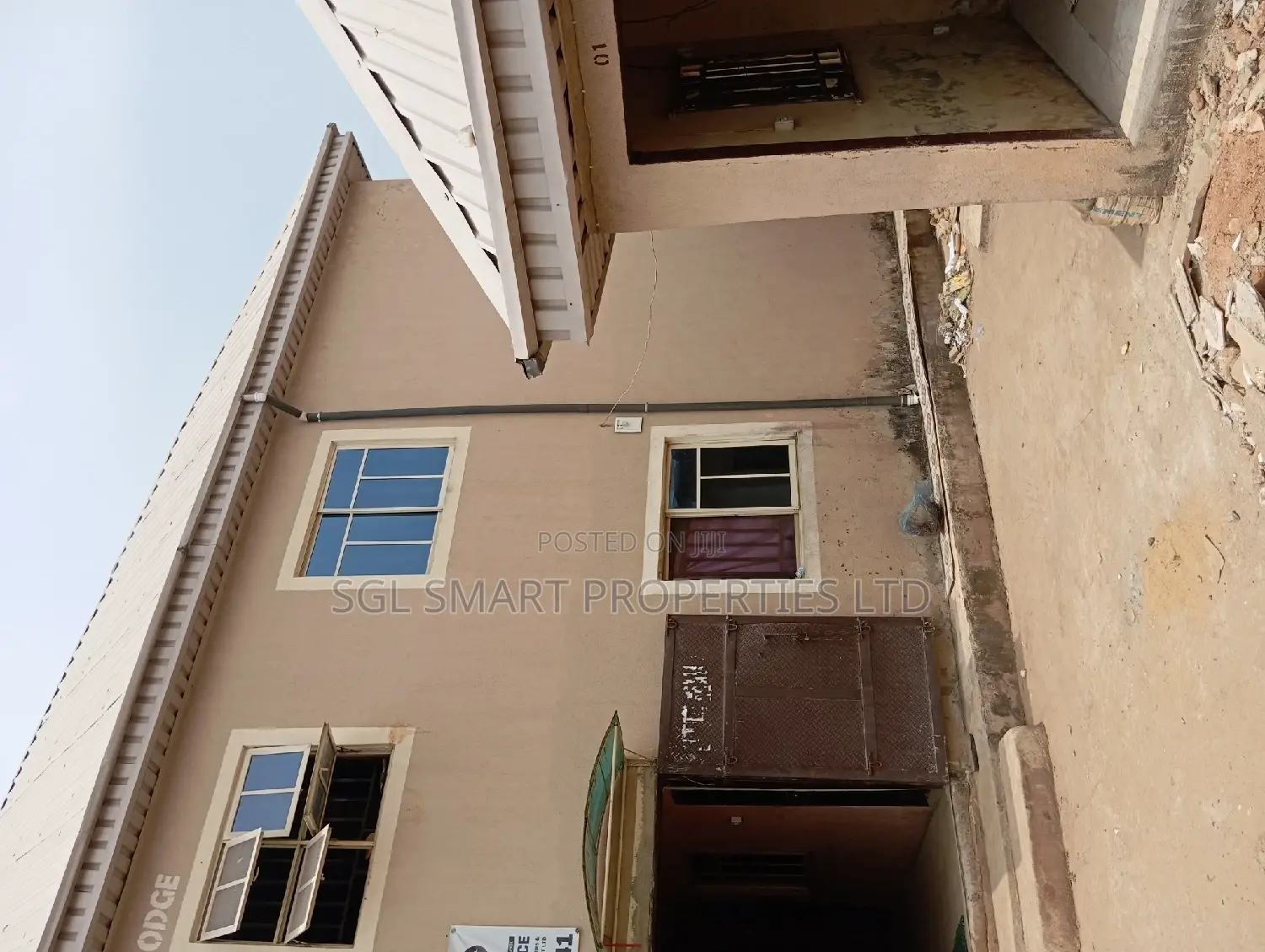 22 Rooms Hostel for Sale in Awka