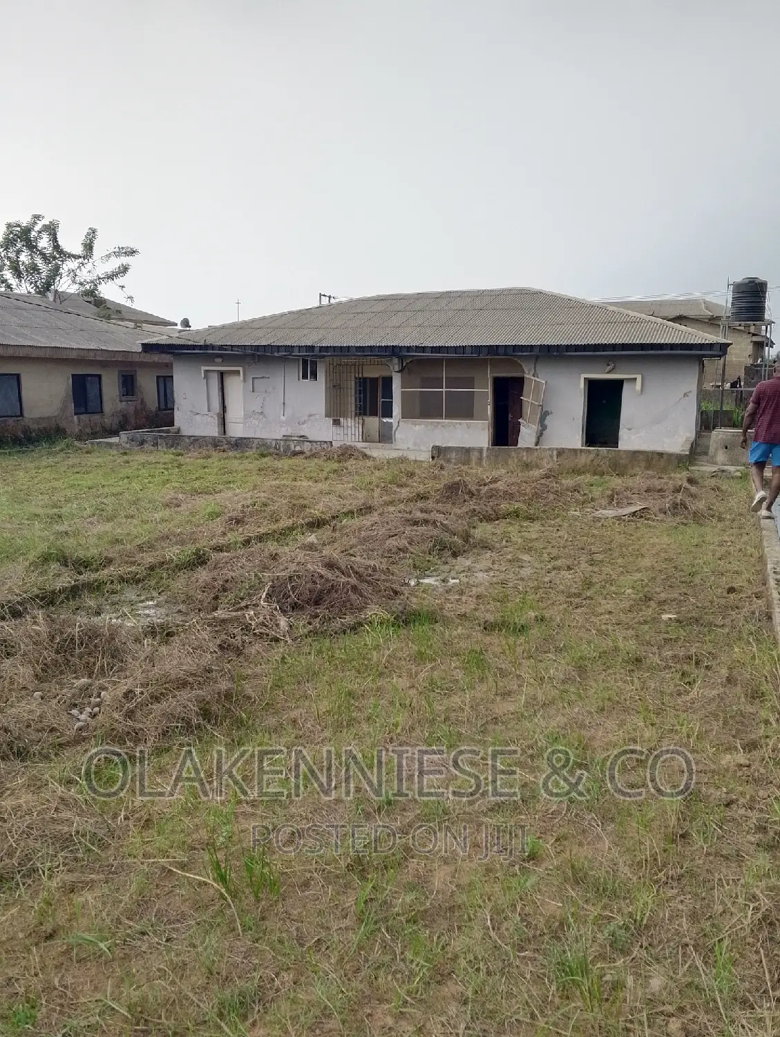 3bdrm Bungalow in Isawo, Agric for sale in Agric