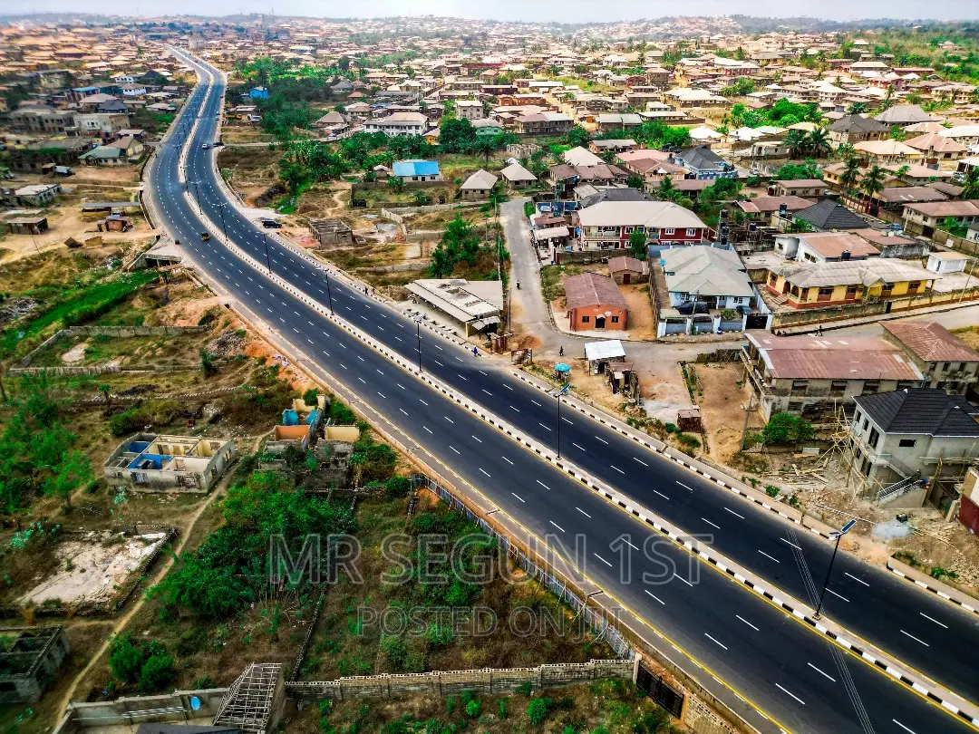 Distress Sales of Plot of Land in Akala Express