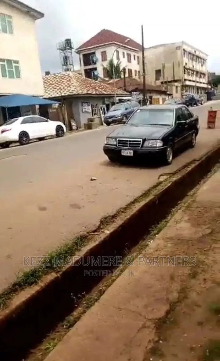 4bdrm Bungalow in Edozie Street, for sale in Enugu