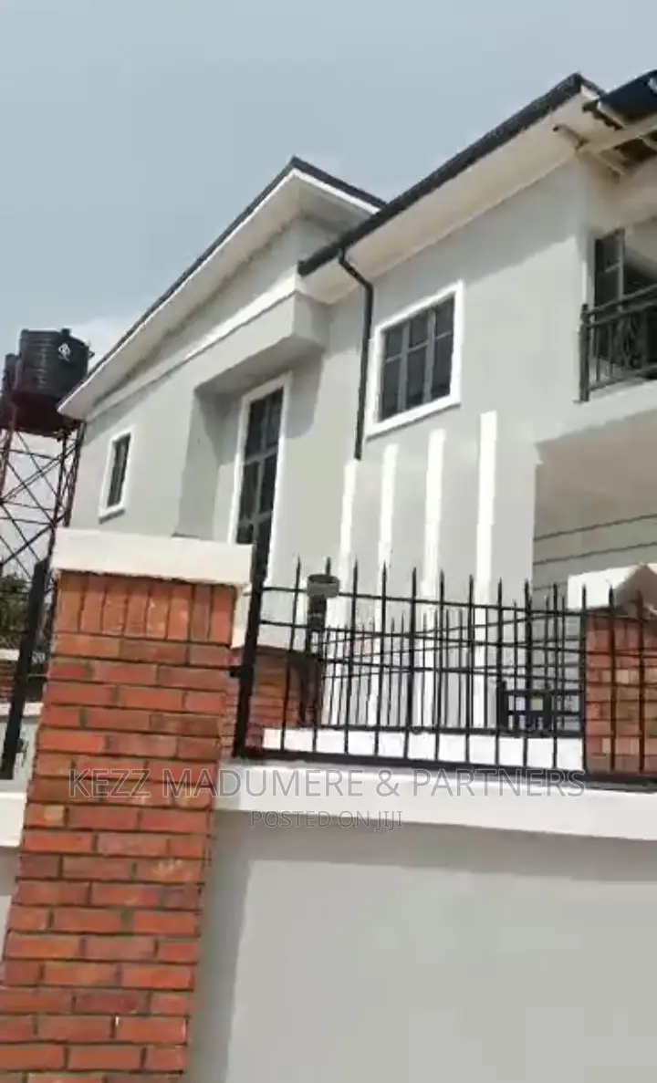 4bdrm Duplex in Independence Layout for sale in Enugu