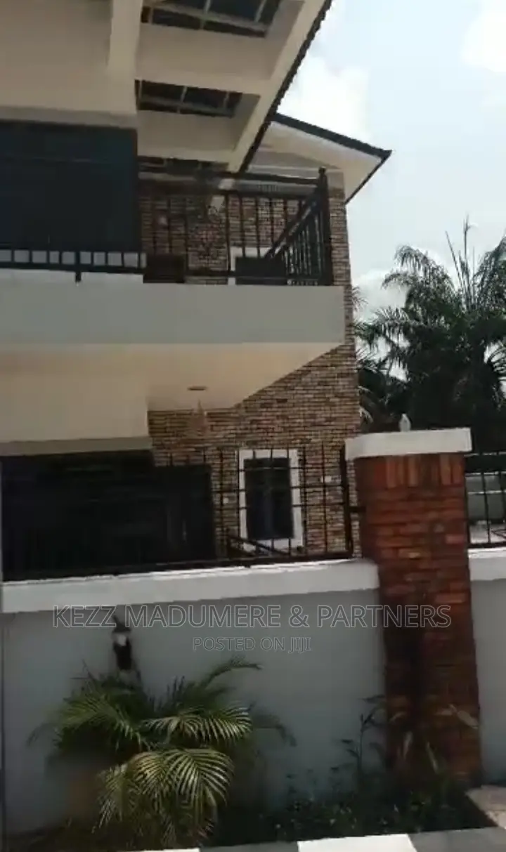4bdrm Duplex in Independence Layout for sale in Enugu
