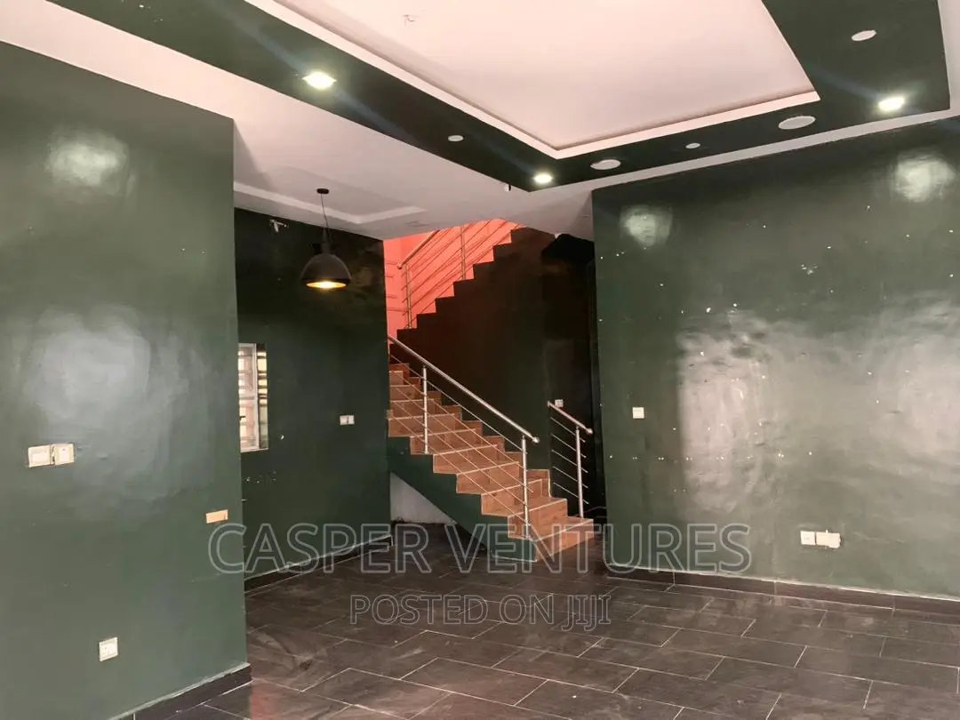4bdrm Duplex in Osapa for rent in Osapa london