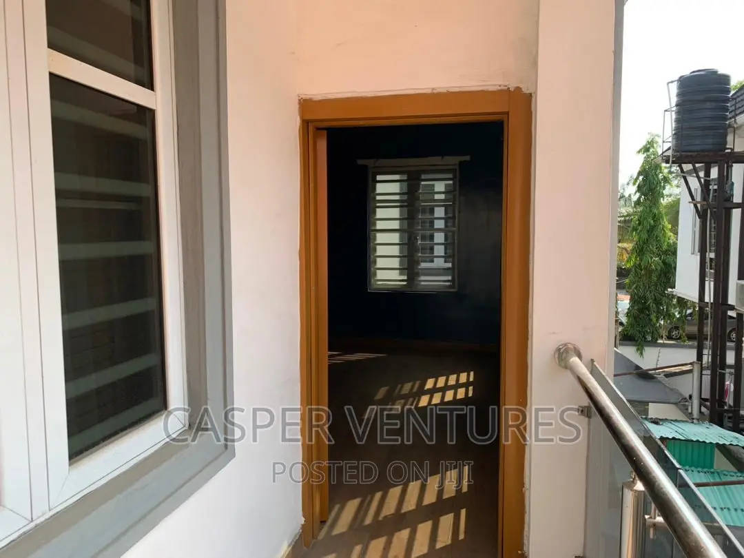 4bdrm Duplex in Osapa for rent in Osapa london
