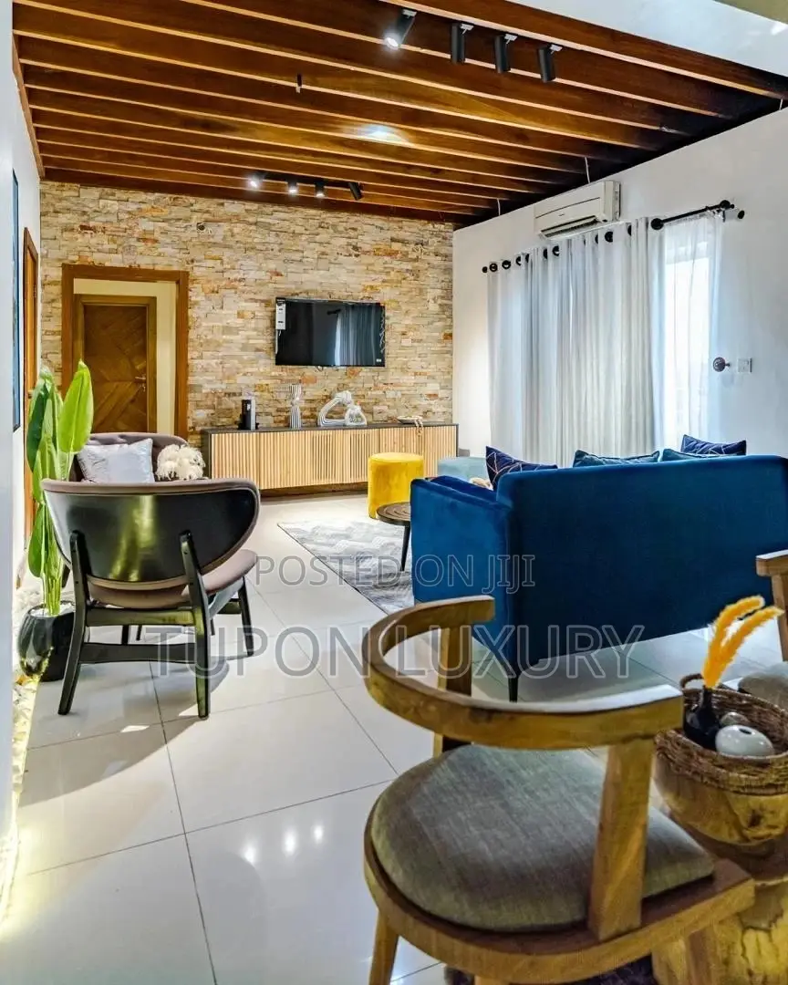 Luxury 3 Bedroom Loft in Lekki Phase 1 in Lekki Phase 1