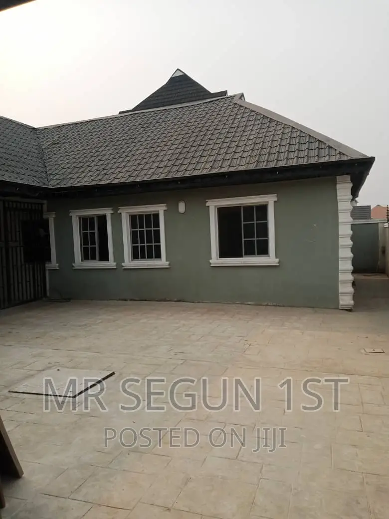 1bdrm Bungalow in Oke Ibukun  Estate, Akala Express for rent in Akala Express