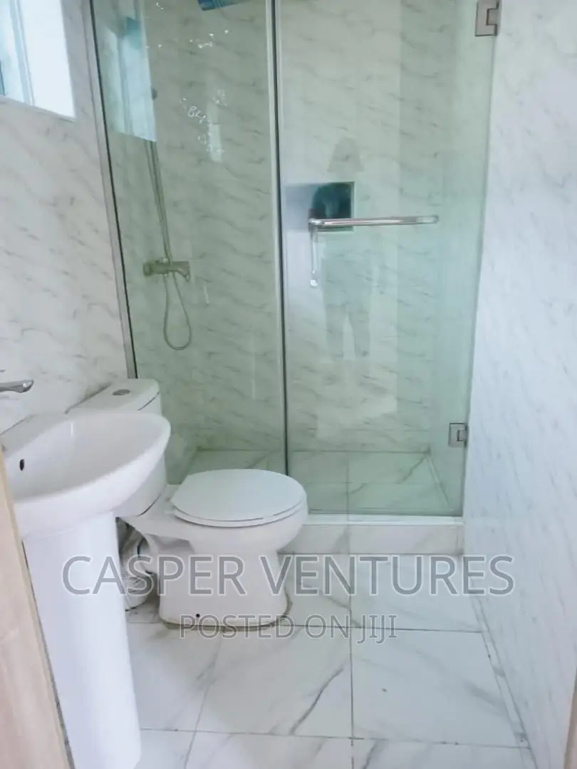 1bdrm Shared Apartment in Maple Signatures, Chevron for rent in Chevron
