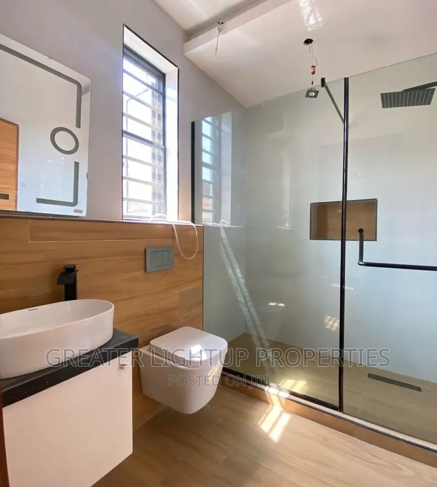 Furnished 4bdrm Duplex in Chevron Lekki for sale in Lekki