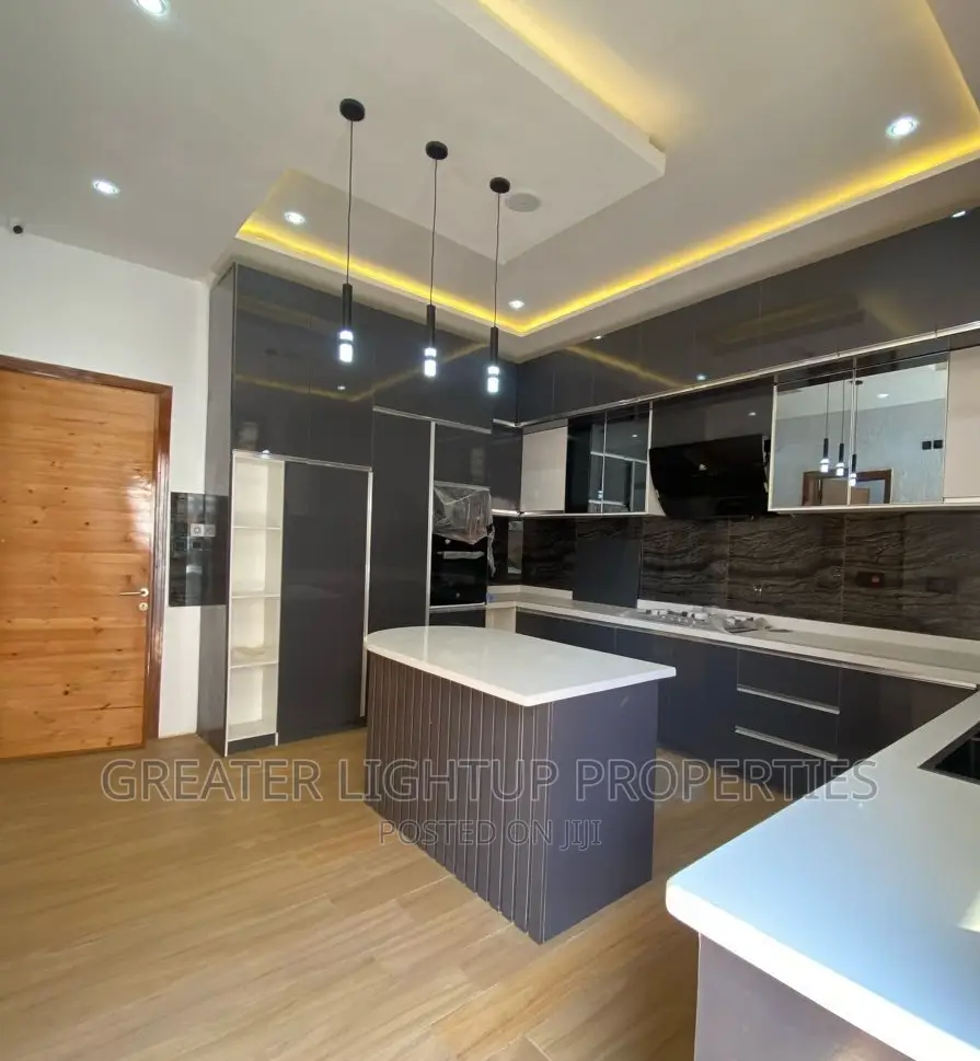 Furnished 4bdrm Duplex in Chevron Lekki for sale in Lekki