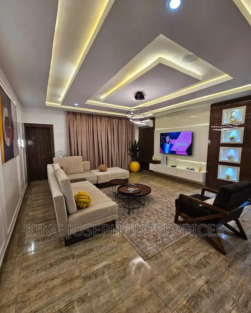 High Luxury 3bedroom Apartment Wuye With Snooker in Wuye