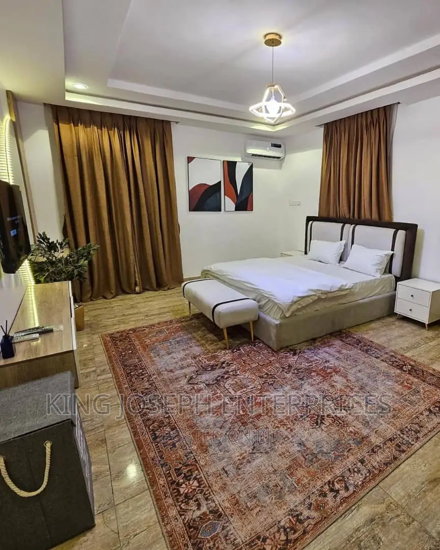 High Luxury 3bedroom Apartment Wuye With Snooker in Wuye
