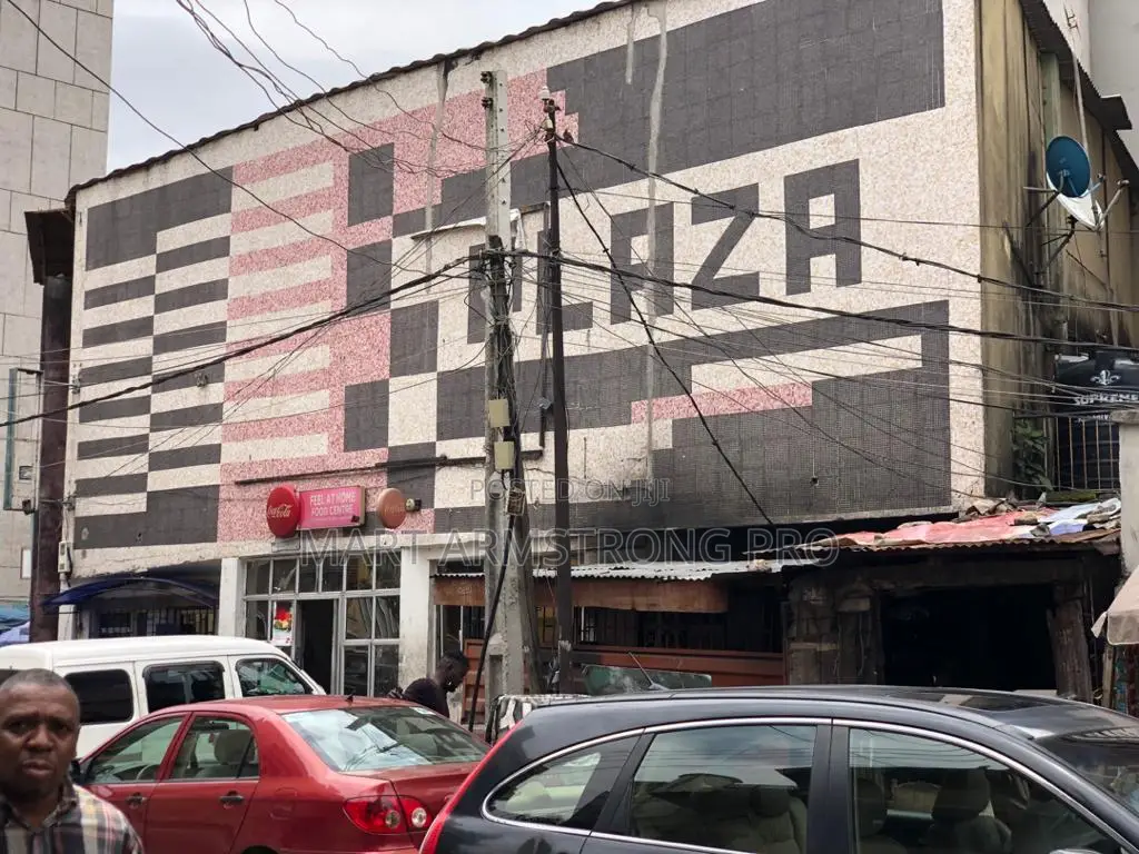 Commercial Plaza on About 900sqm Corner Piece in Lagos Island / Lagos Island