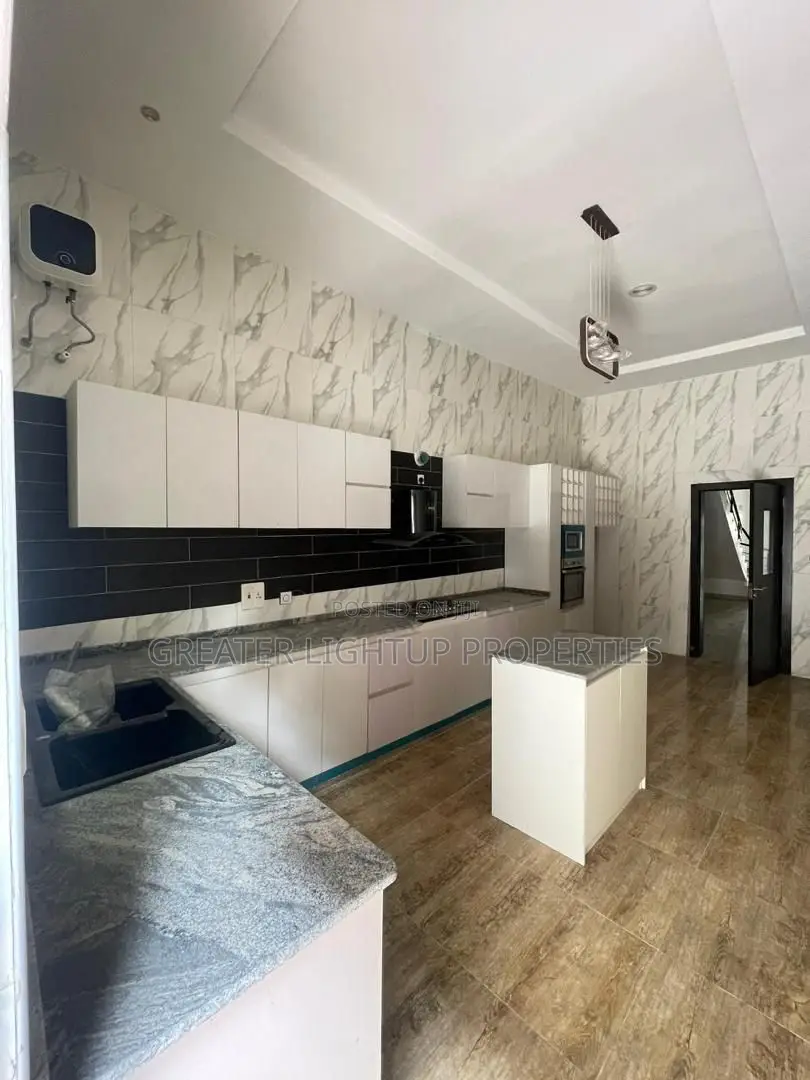 Furnished 5bdrm Duplex in Osapa London, Lekki Phase 1 for sale in Lekki Phase 1