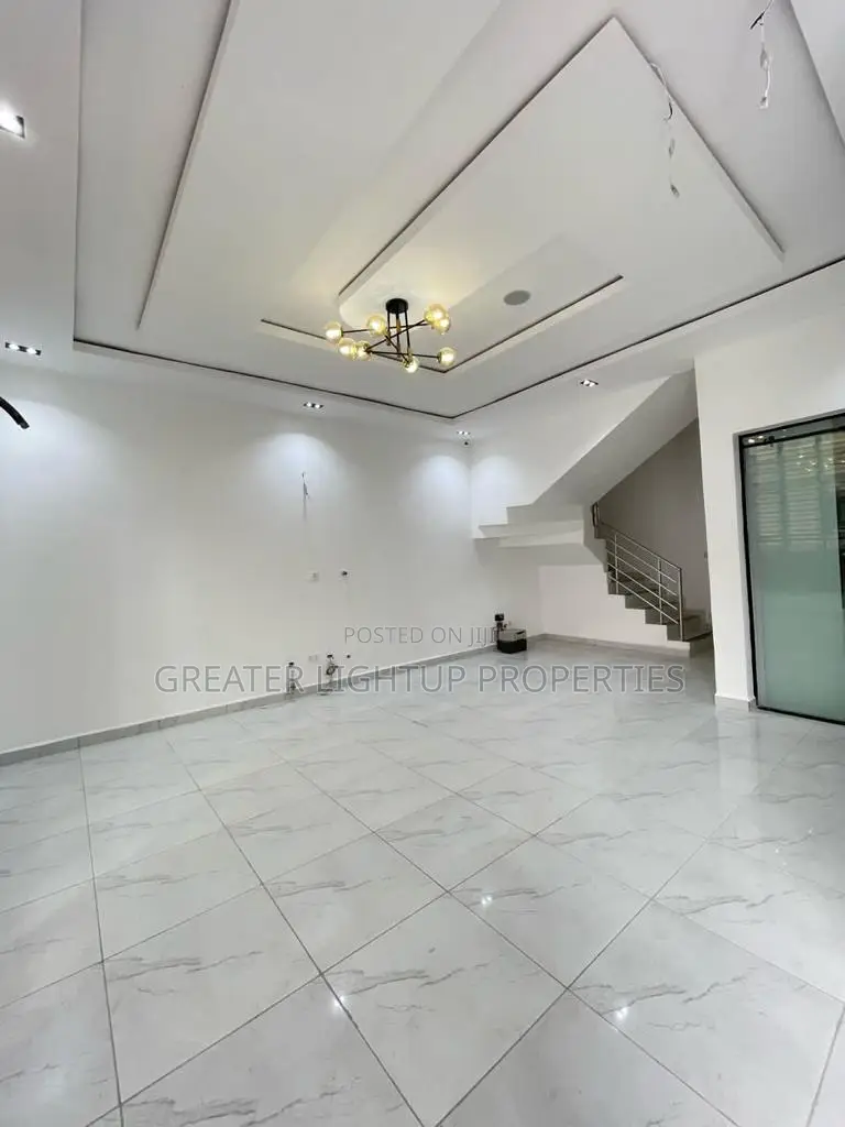 Furnished 4bdrm Duplex in Ikota Estate, Lekki for sale in Lekki