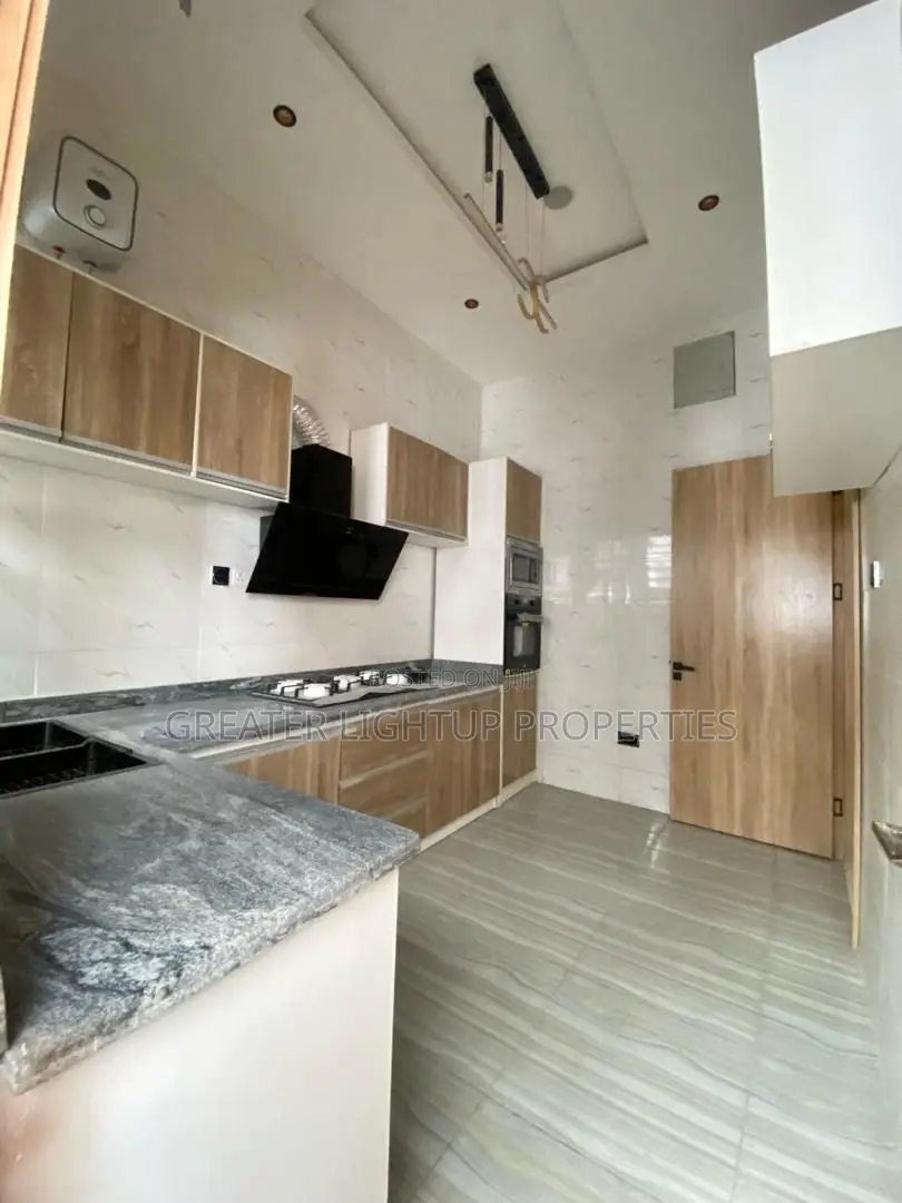 Furnished 4bdrm Duplex in Ikota Estate, Lekki for sale in Lekki