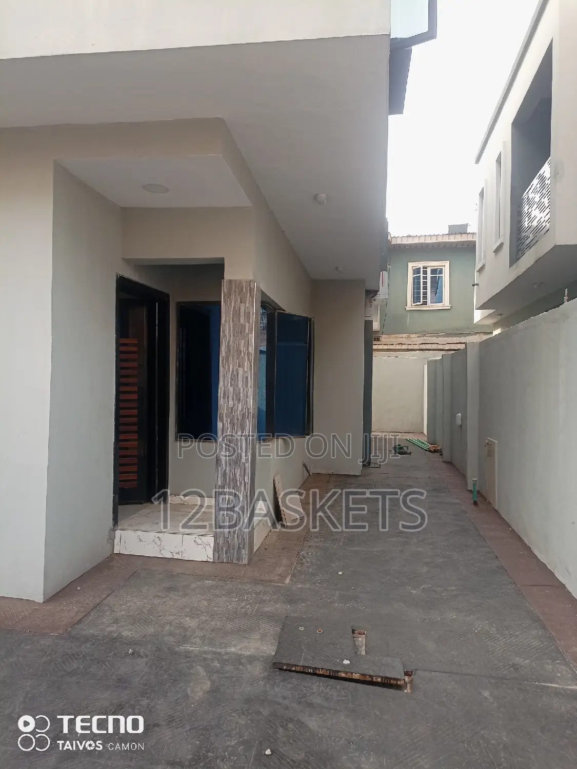 Furnished 4bdrm Duplex in Omole Phase 2 for sale in Omole Phase 2