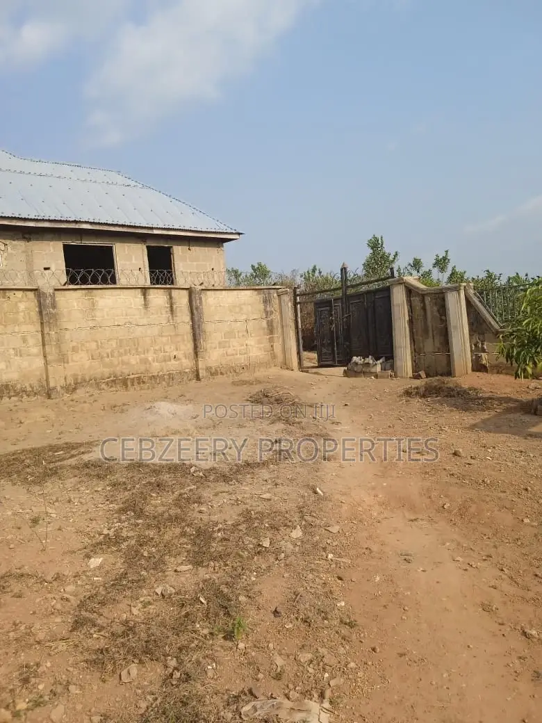 4bdrm Bungalow in Ifo for sale in Ifo