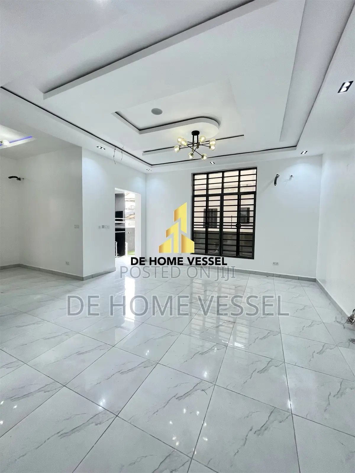 4bdrm Duplex in Ikota for sale in Ikota