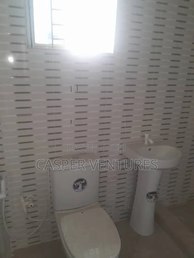 Mini Flat in Osapa for rent in Osapa london