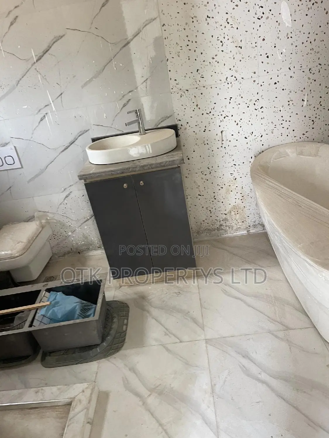 5bdrm Duplex in Katampe Extension for sale in Katampe Extension
