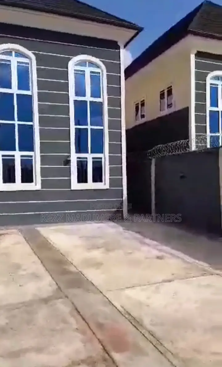 4bdrm Duplex in City Centre, Owerri, for sale in Owerri