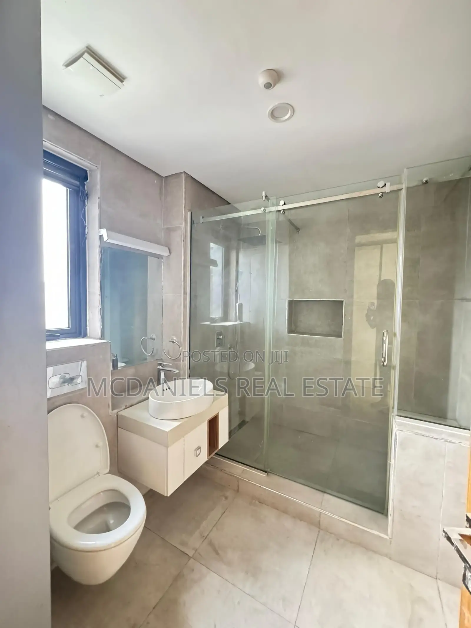 3bdrm Penthouse in Banana Island for sale in Banana Island