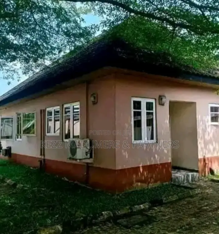 5bdrm Duplex in Ozuoba Gra, Port for sale in Port-Harcourt