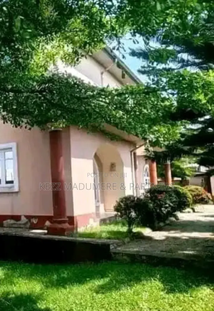 5bdrm Duplex in Ozuoba Gra, Port for sale in Port-Harcourt