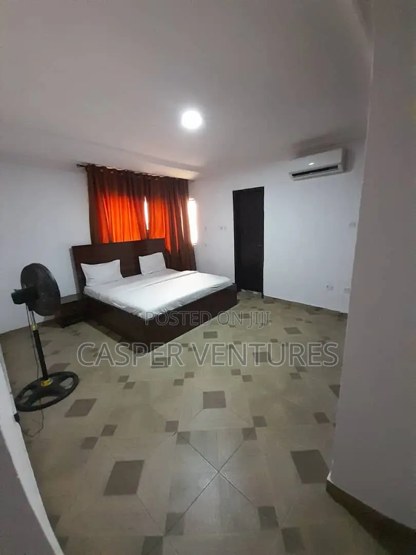 Furnished 3bdrm Apartment in Adeola, Victoria Island for rent in Victoria Island