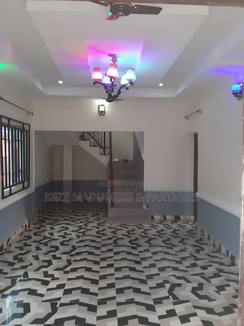 10bdrm Duplex in New Owerri , Imo for sale in Owerri