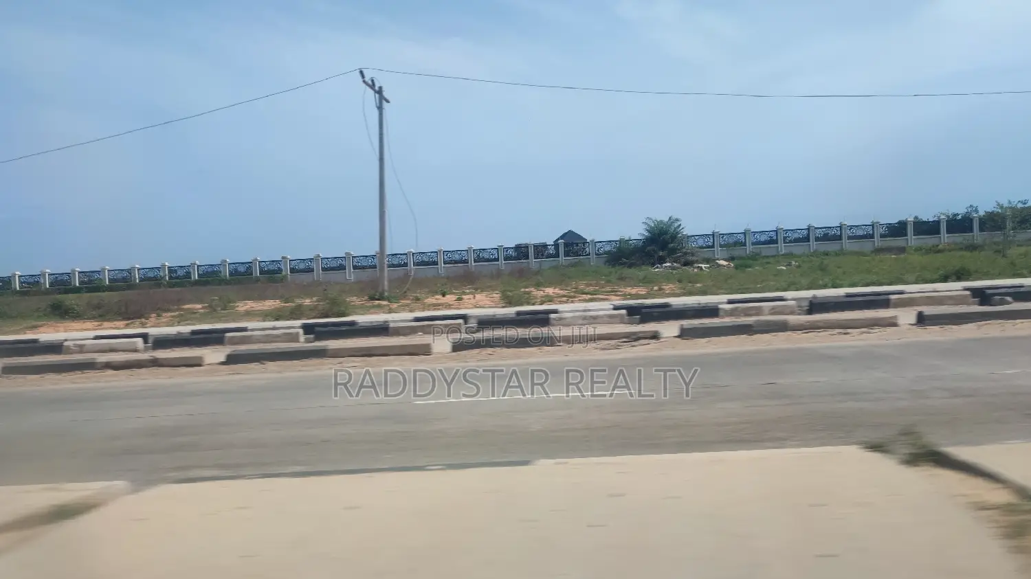 The Asake 3.0 Epe, Facing the Expressway in Epe