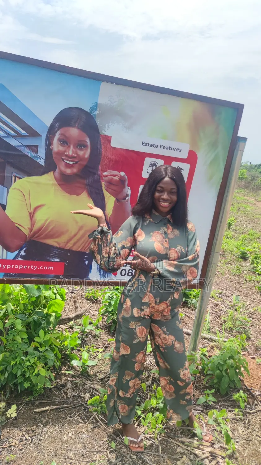 The Asake 3.0 Epe, Facing the Expressway in Epe